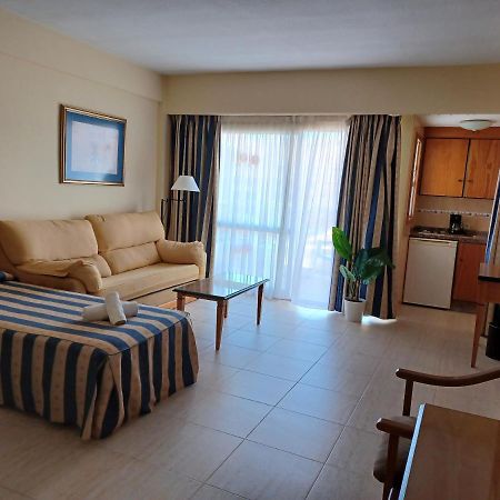 Apartamento Primera línea de playa y vista al mar en Pyr Fuengirola Estudio Exterior foto